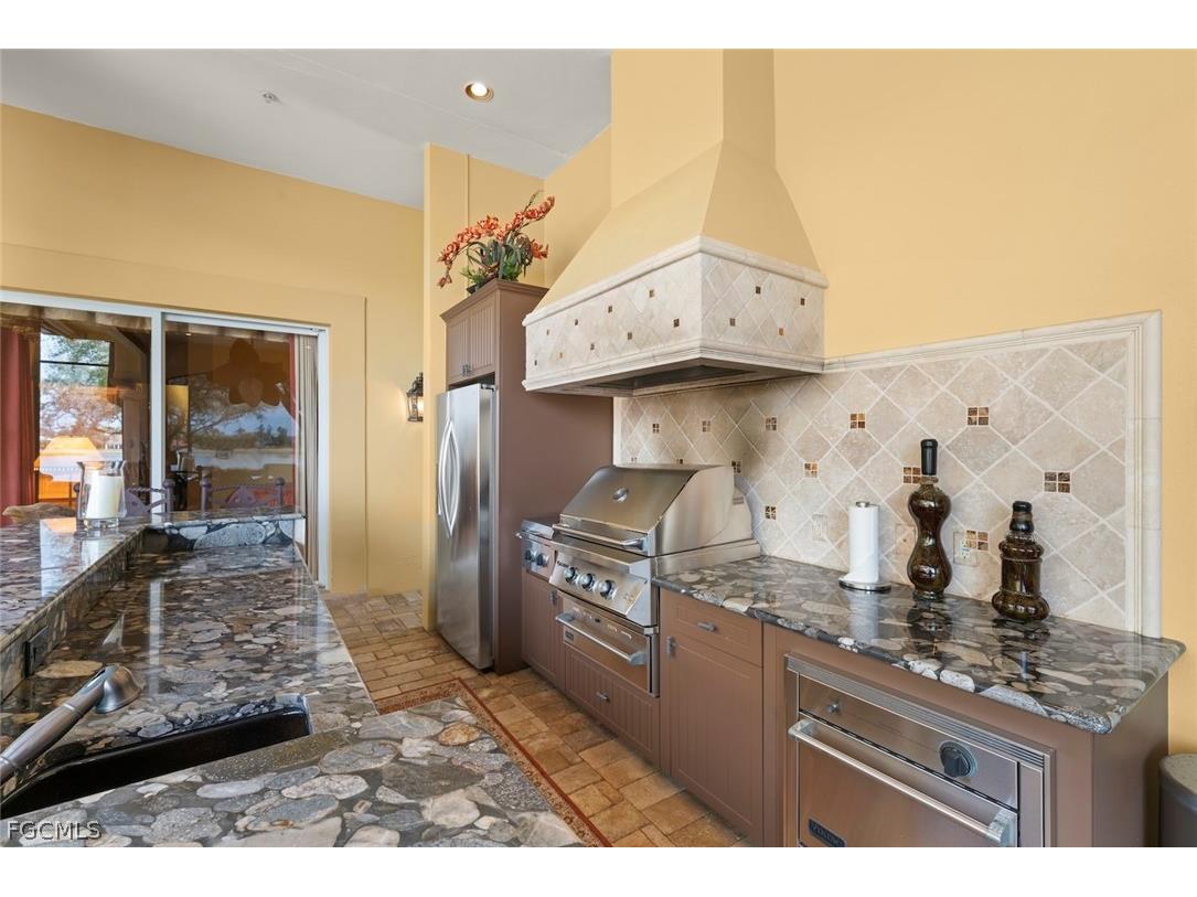 15248 Fiddlesticks Boulevard Fort Myers FL 33912 2026010618 image13