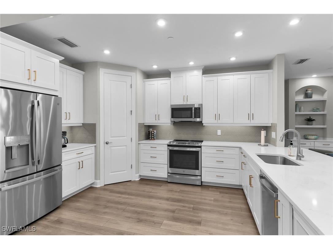 15249 Zeno Way #102 Naples FL 34114 225063579 image5