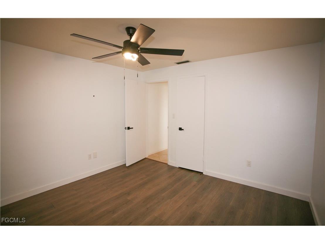 1525 Covington Circle E Fort Myers FL 33919 2026002414 image20