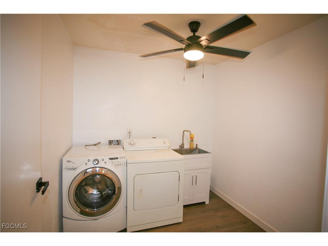 1525 Covington Circle E Fort Myers FL 33919 2026002414 image29