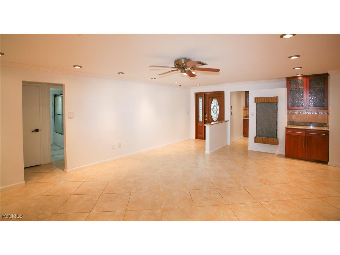 1525 Covington Circle E Fort Myers FL 33919 2026002414 image7
