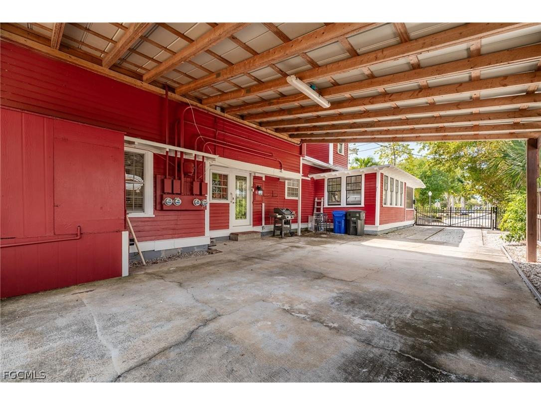 1525 Palm Avenue Fort Myers FL 33916 2026008944 image32