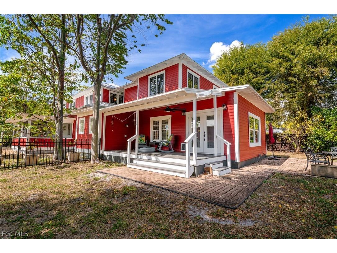 1525 Palm Avenue Fort Myers FL 33916 2026008944 image34