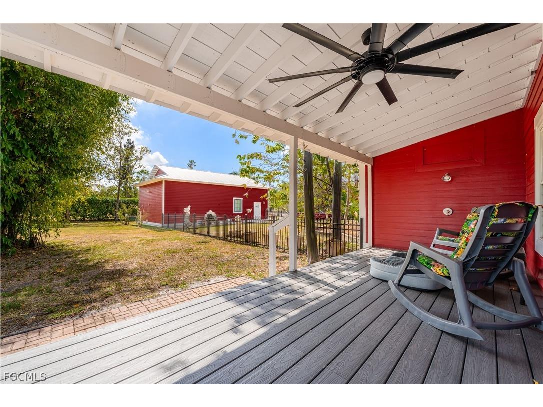 1525 Palm Avenue Fort Myers FL 33916 2026008944 image35