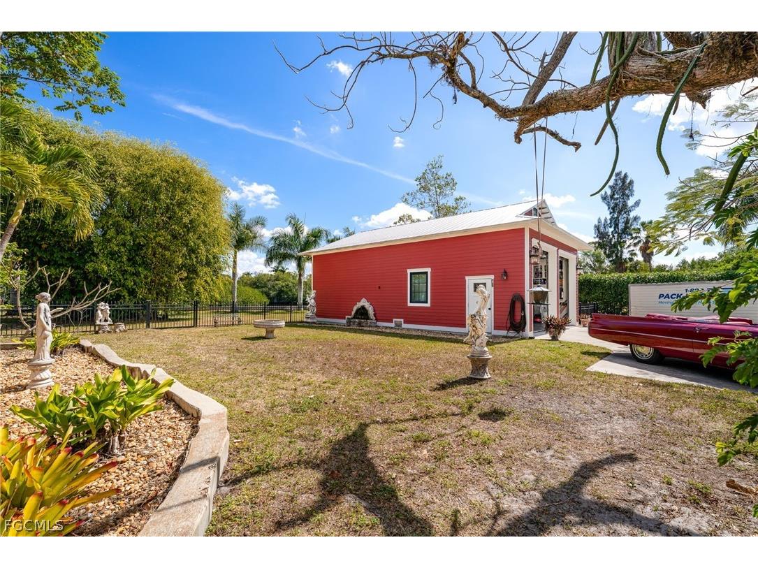1525 Palm Avenue Fort Myers FL 33916 2026008944 image36