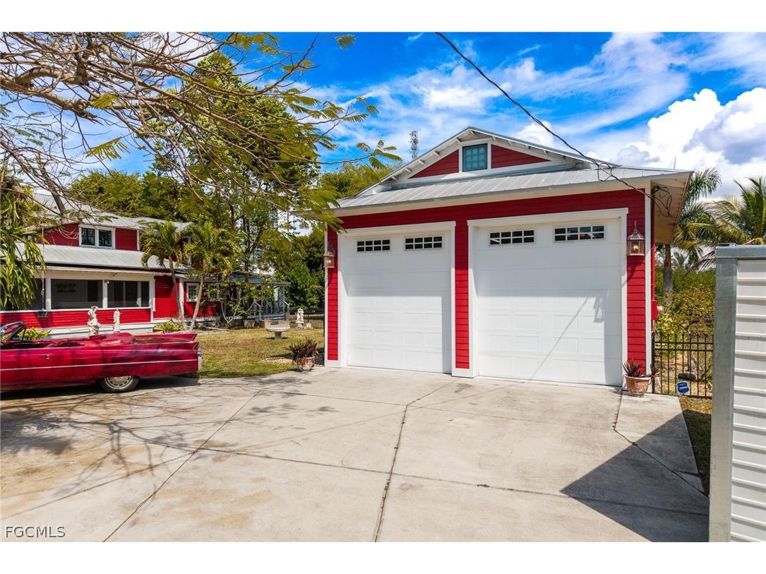 1525 Palm Avenue Fort Myers FL 33916 2026008944 image37