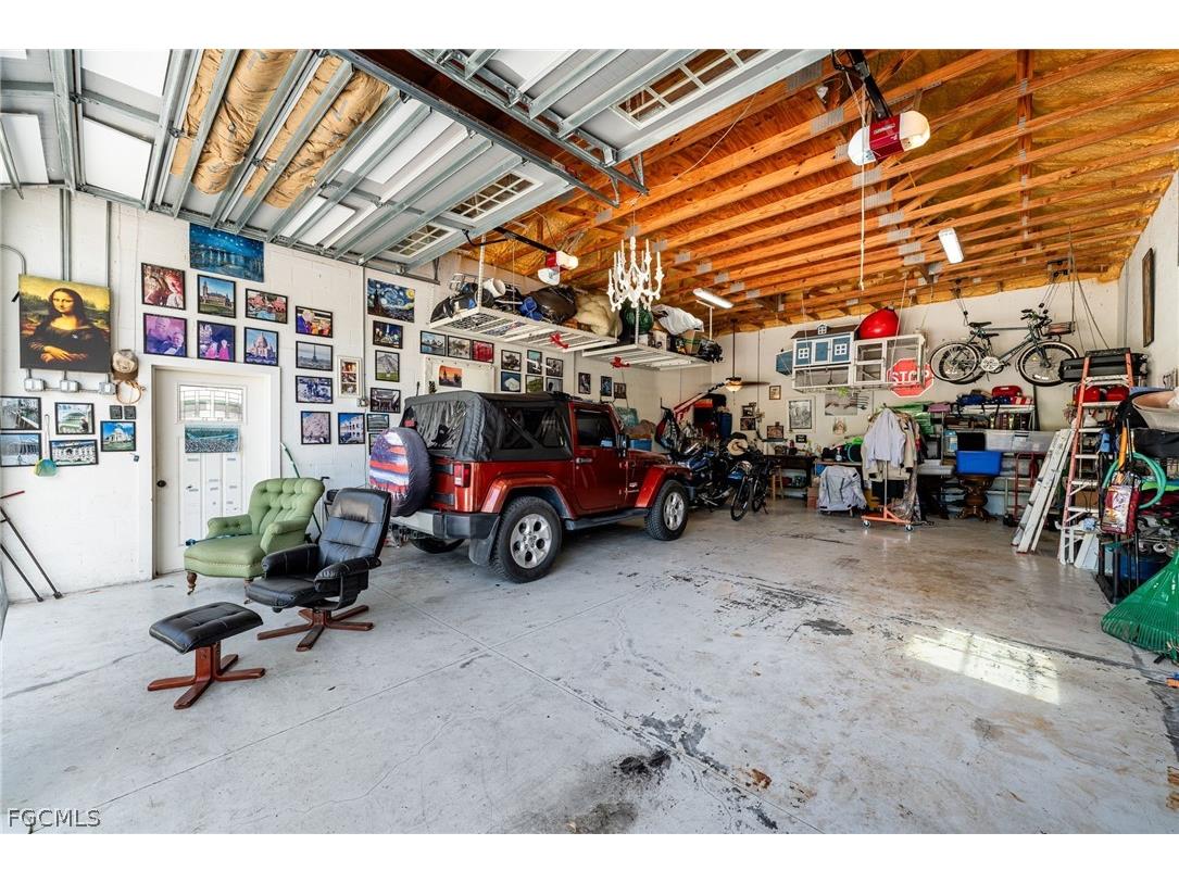 1525 Palm Avenue Fort Myers FL 33916 2026008944 image39