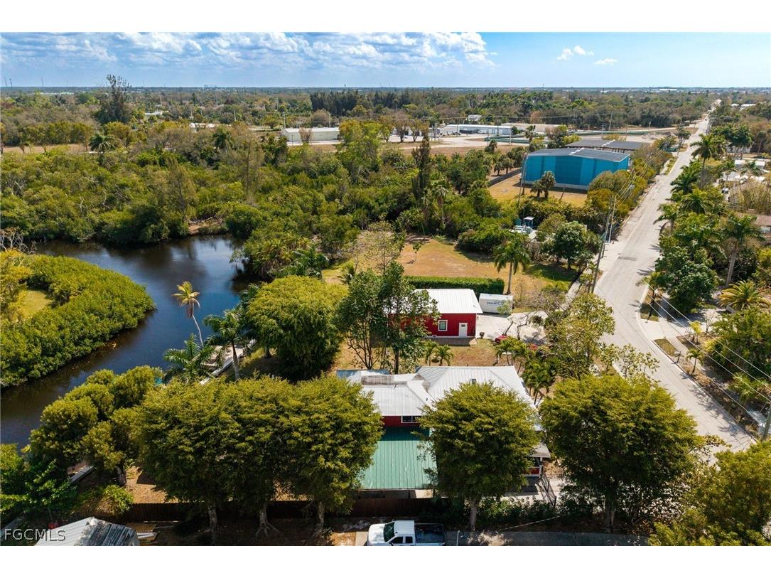 1525 Palm Avenue Fort Myers FL 33916 2026008944 image49