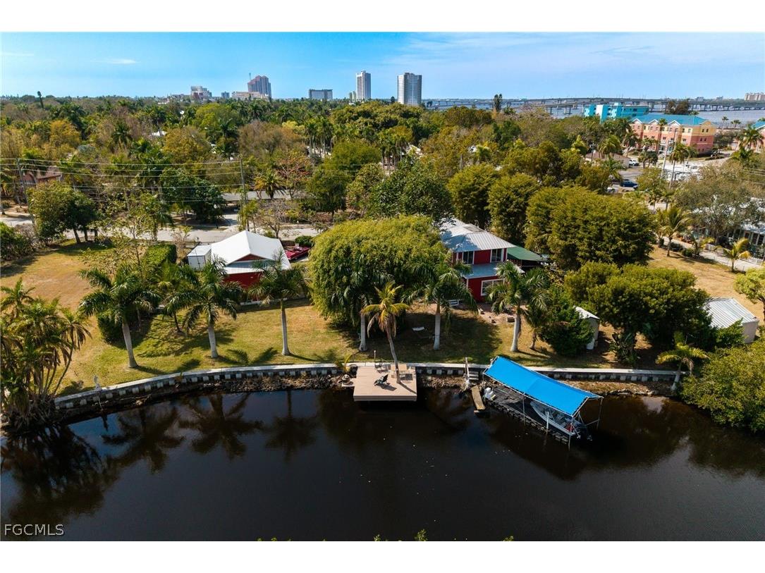 1525 Palm Avenue Fort Myers FL 33916 2026008944 image50