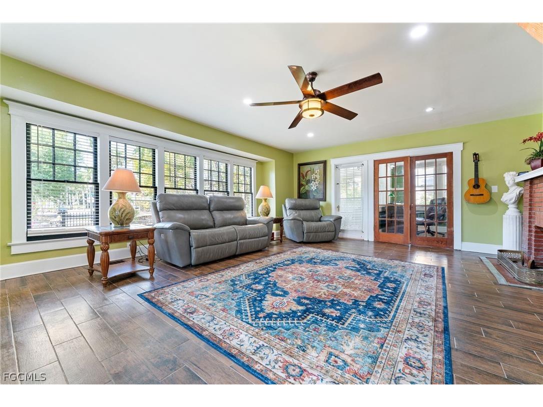 1525 Palm Avenue Fort Myers FL 33916 2026008944 image9