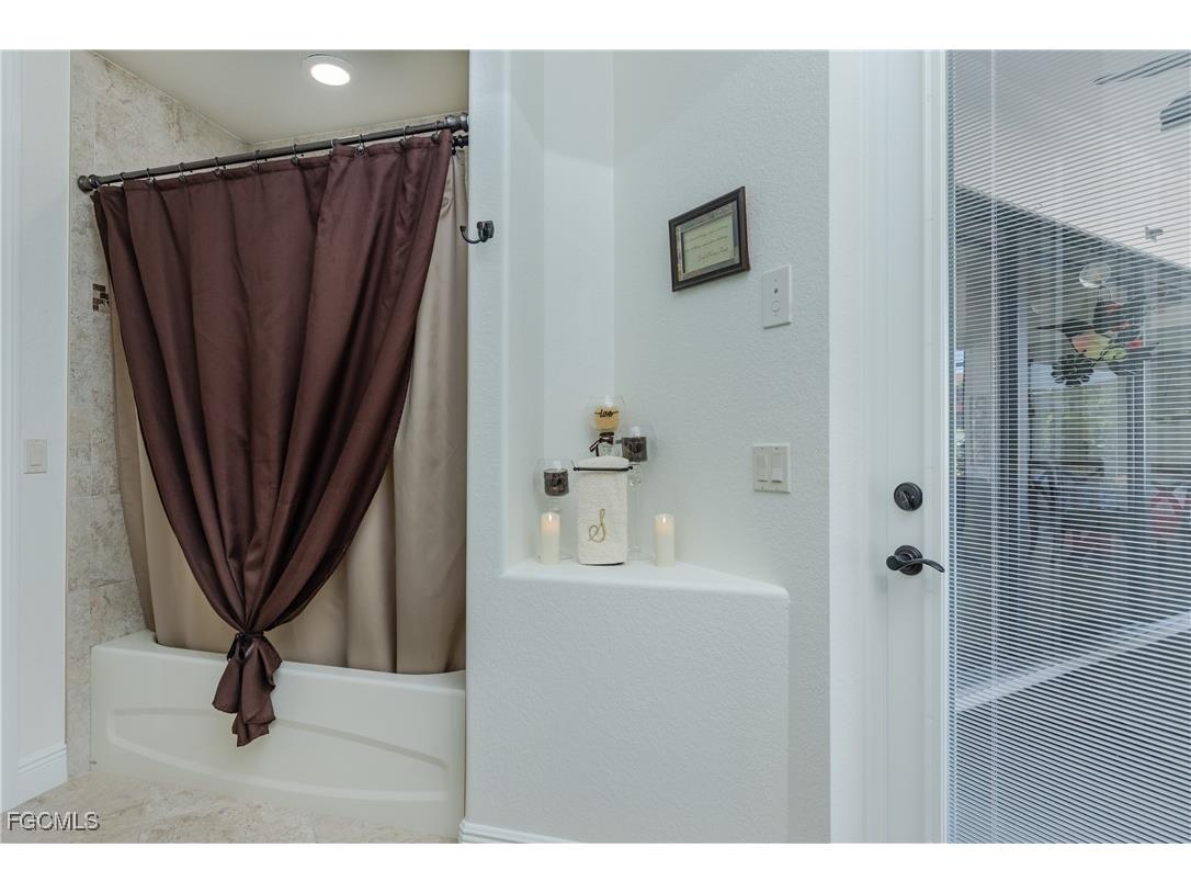 1525 SW 57th Terrace Cape Coral FL 33914 2026001651 image25