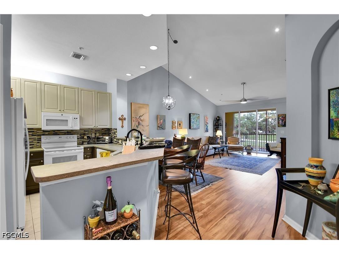 15250 Riverbend Boulevard #202 North Fort Myers FL 33917 2026026751 image8