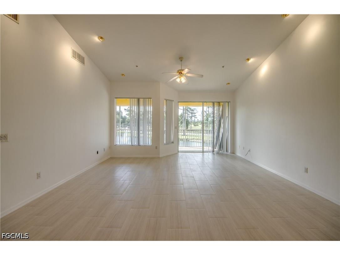 15250 Riverbend Boulevard #204 North Fort Myers FL 33917 2026017990 image5