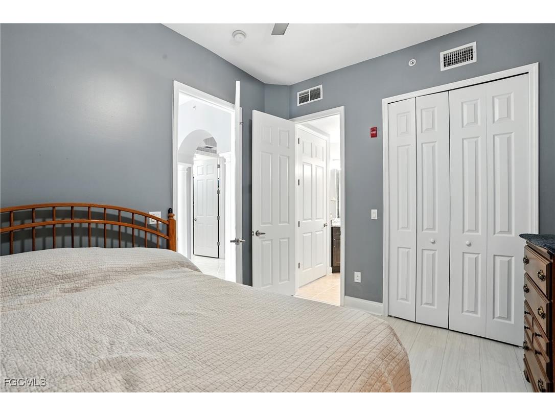 15256 Riverbend Boulevard #105 North Fort Myers FL 33917 2025008051 image17