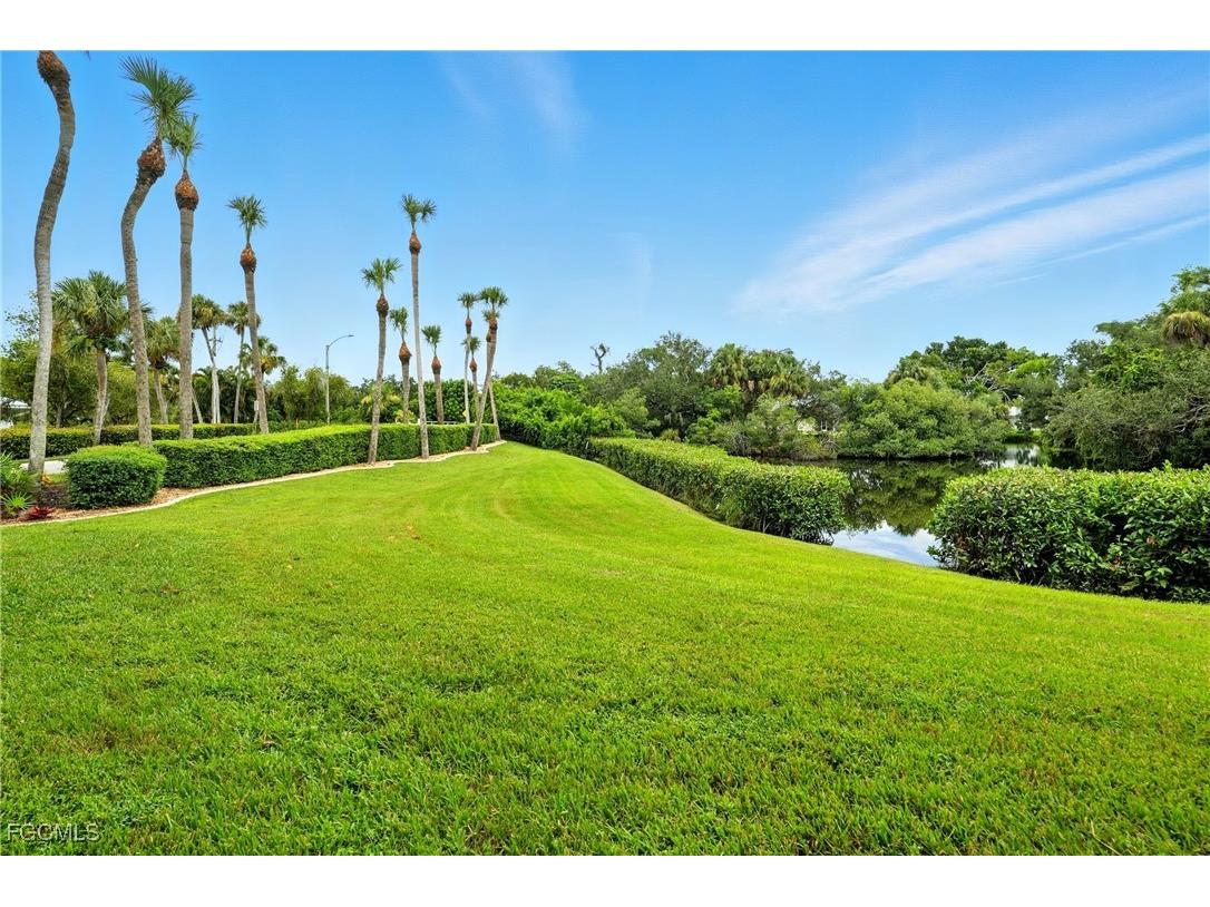 15256 Riverbend Boulevard #105 North Fort Myers FL 33917 2025008051 image35