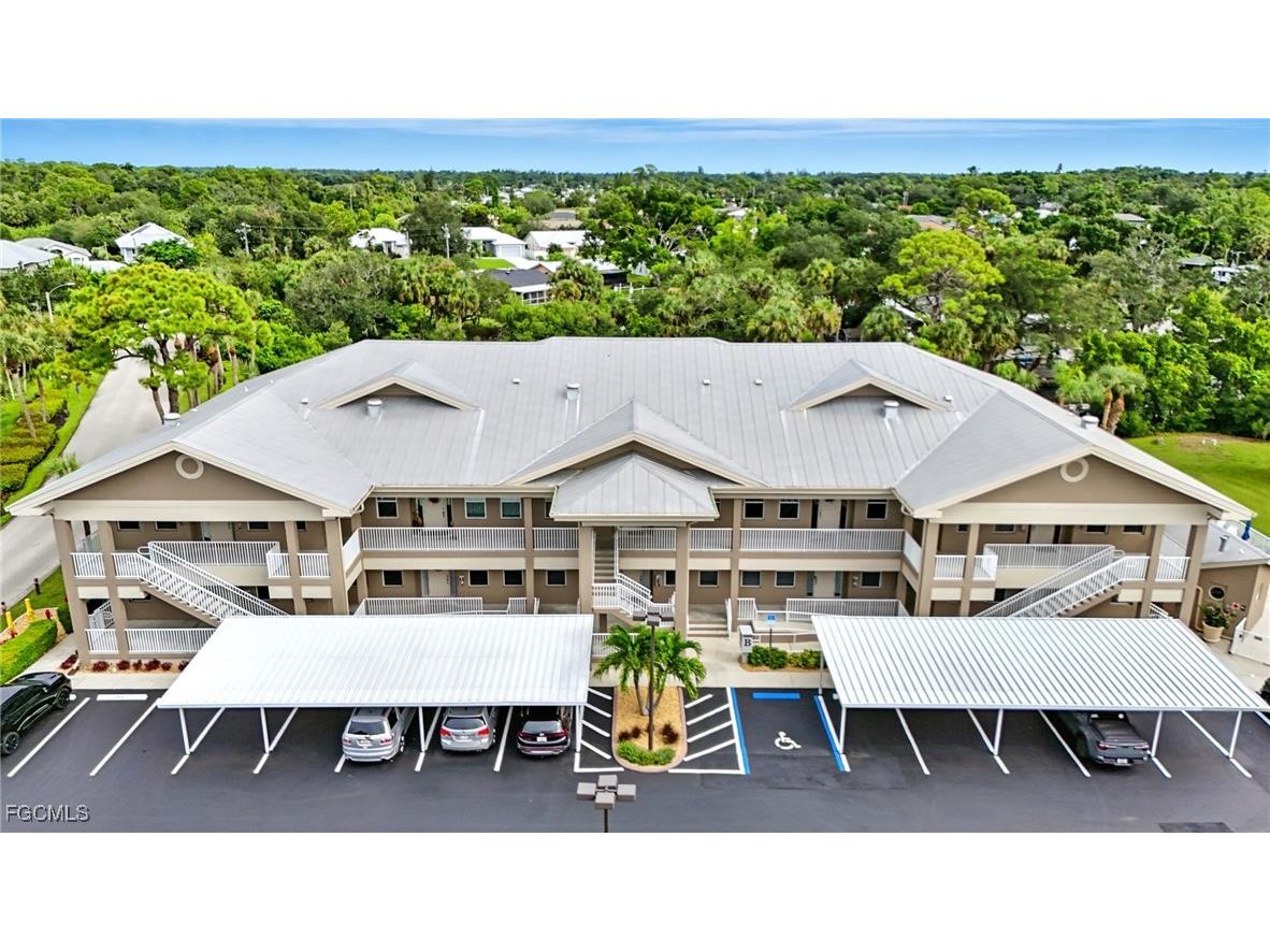 15256 Riverbend Boulevard #105 North Fort Myers FL 33917 2025008051 image5