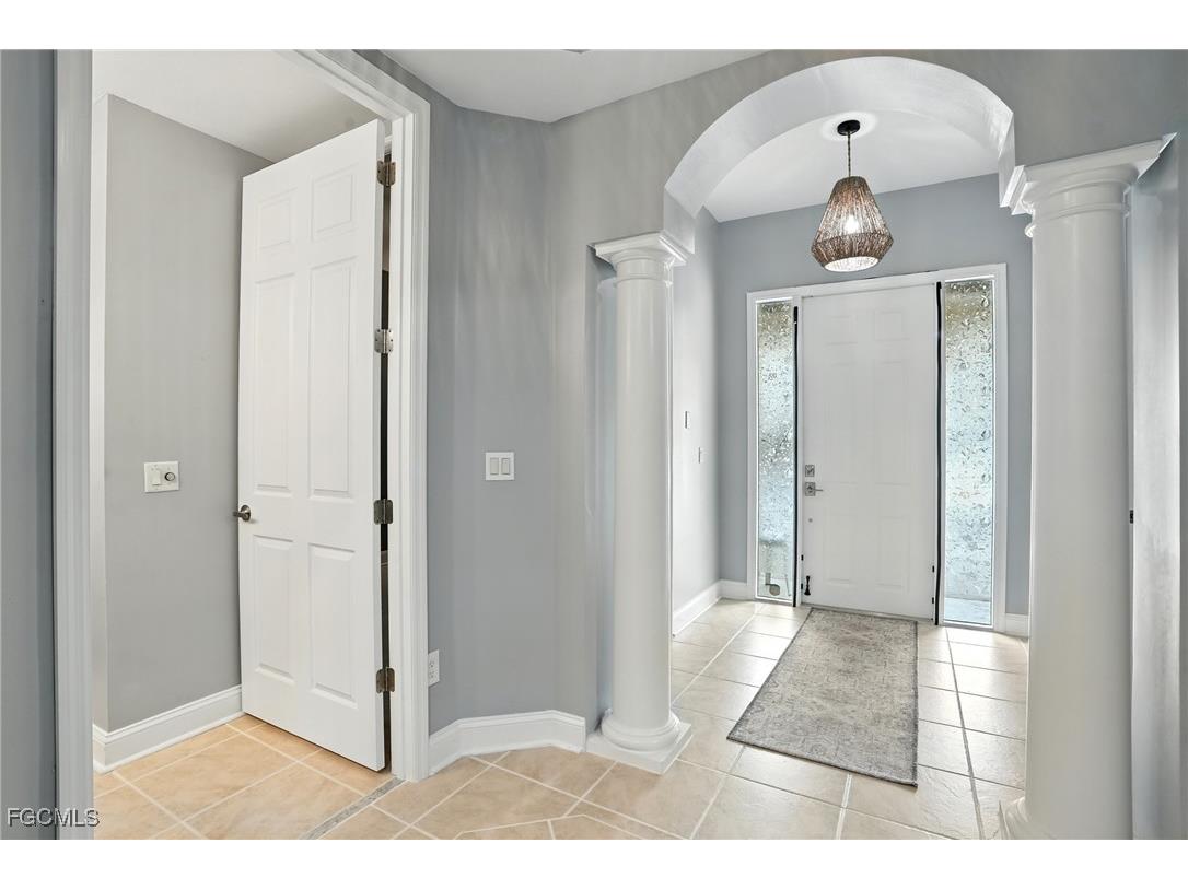 15256 Riverbend Boulevard #105 North Fort Myers FL 33917 2025008051 image9