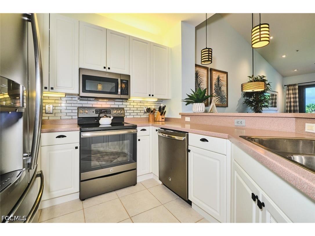 15256 Riverbend Boulevard #202 North Fort Myers FL 33917 2026016678 image5