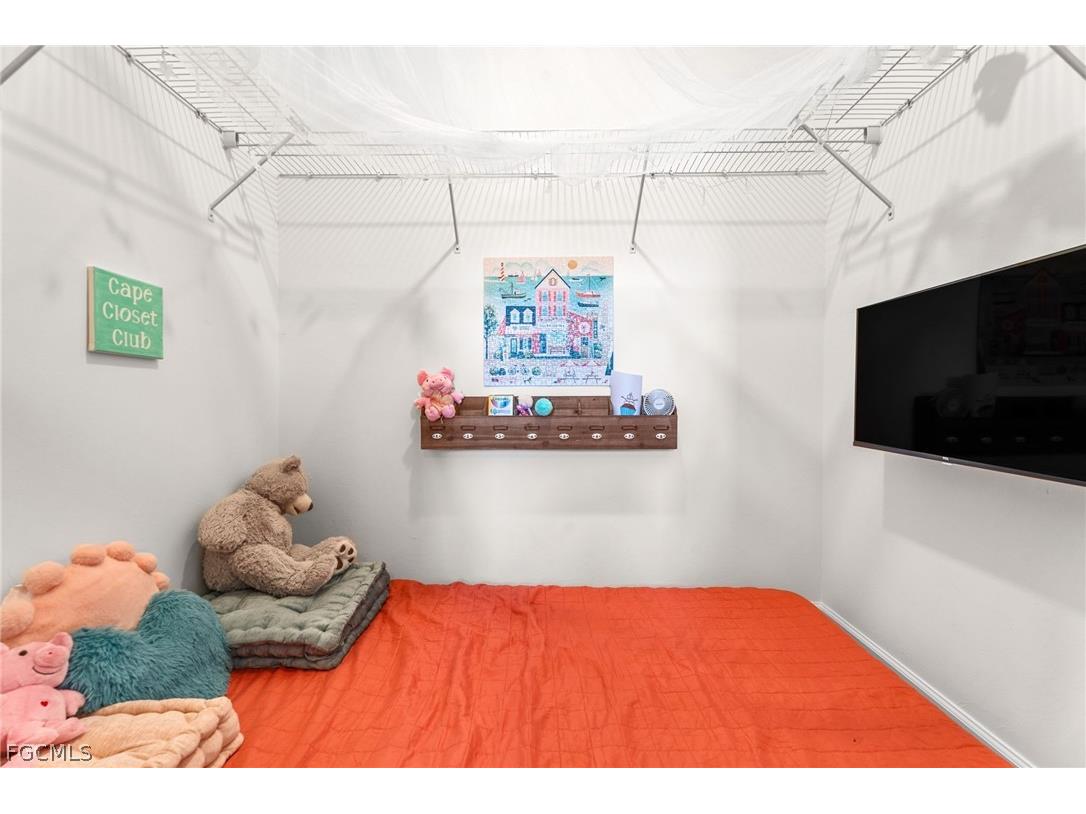 1526 Lake Jessup Circle Cape Coral FL 33909 2026007645 image21