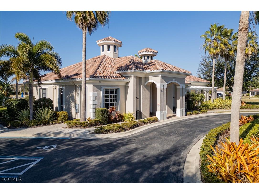 1526 Lake Jessup Circle Cape Coral FL 33909 2026007645 image39