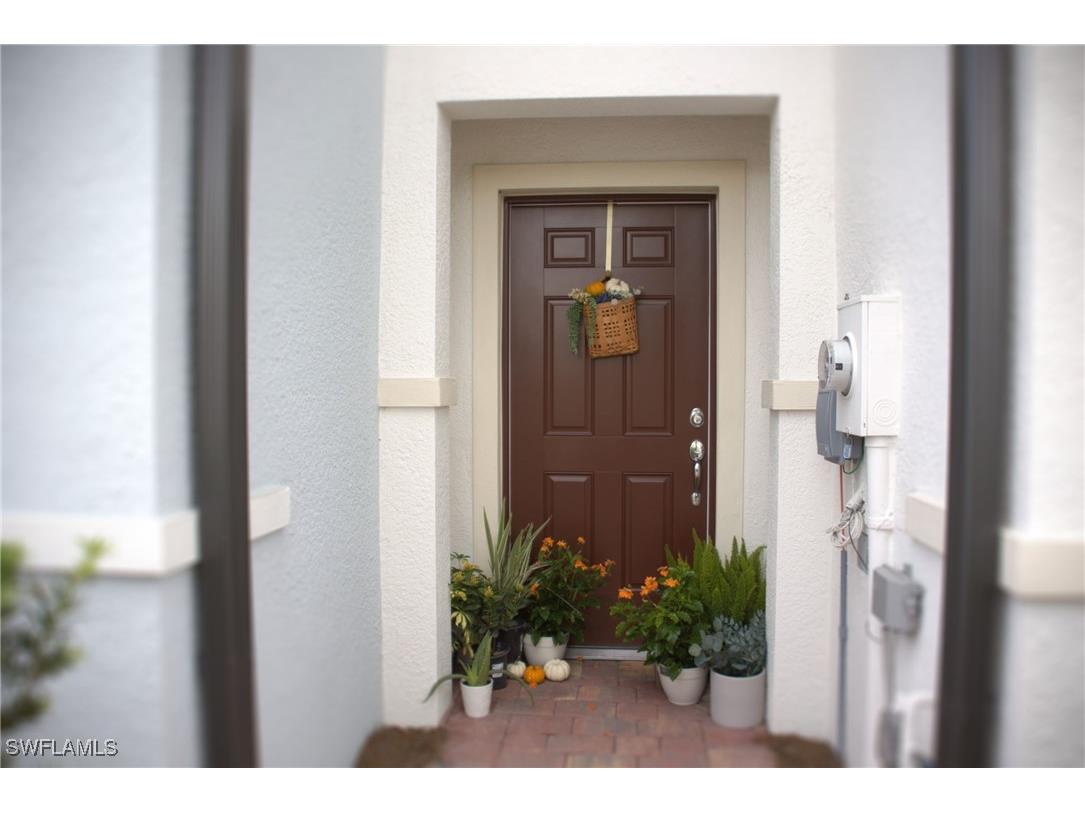 1526 Lake Jessup Circle Cape Coral FL 33909 225074093 image2