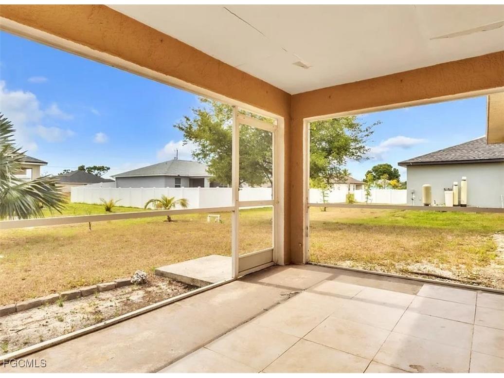 1526 NW 21st Place Cape Coral FL 33993 2025004329 image7