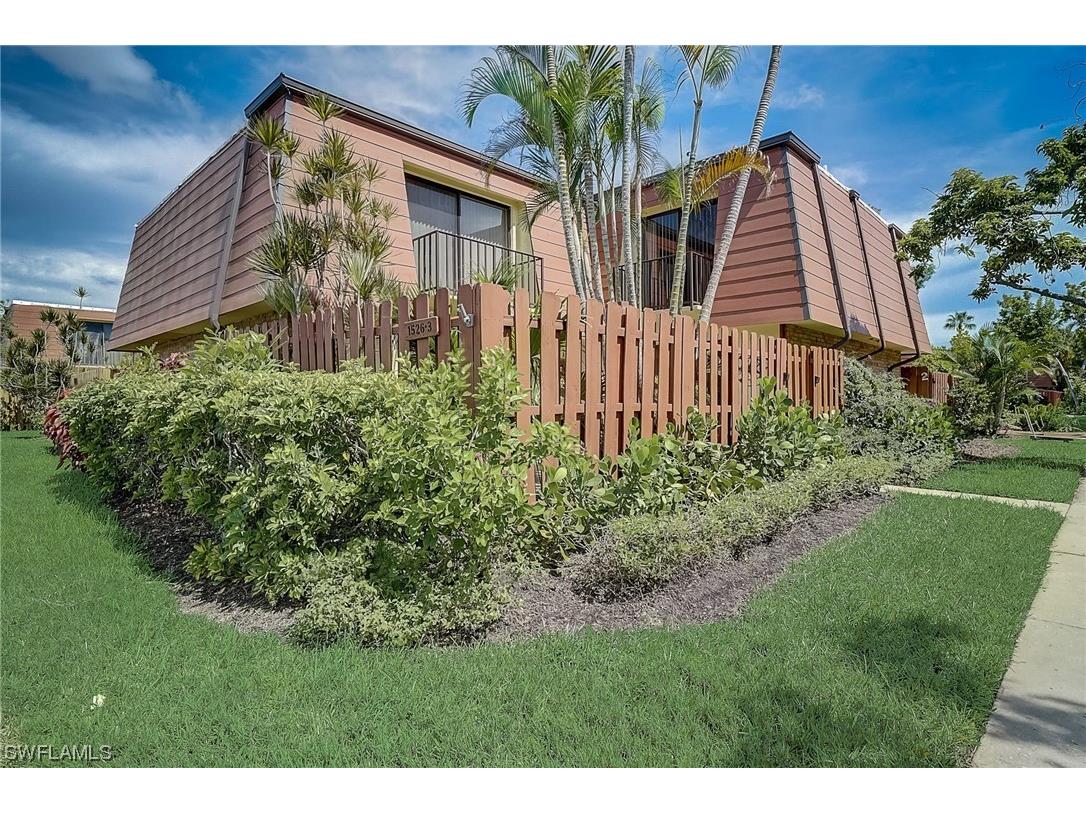 1526 Park Meadows Drive #3 Fort Myers FL 33907 223048287 image1