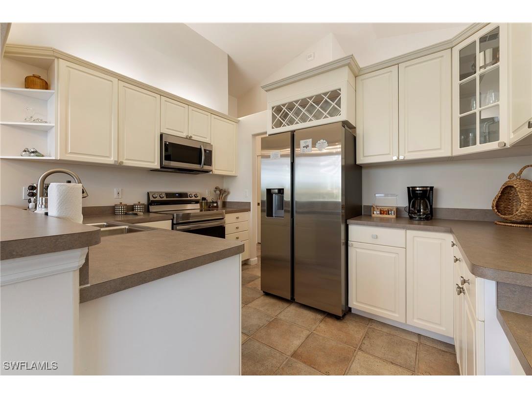 1526 Vintage Lane Naples FL 34104 225083144 image11