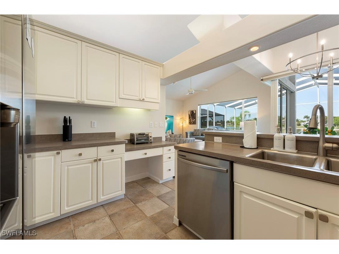 1526 Vintage Lane Naples FL 34104 225083144 image12