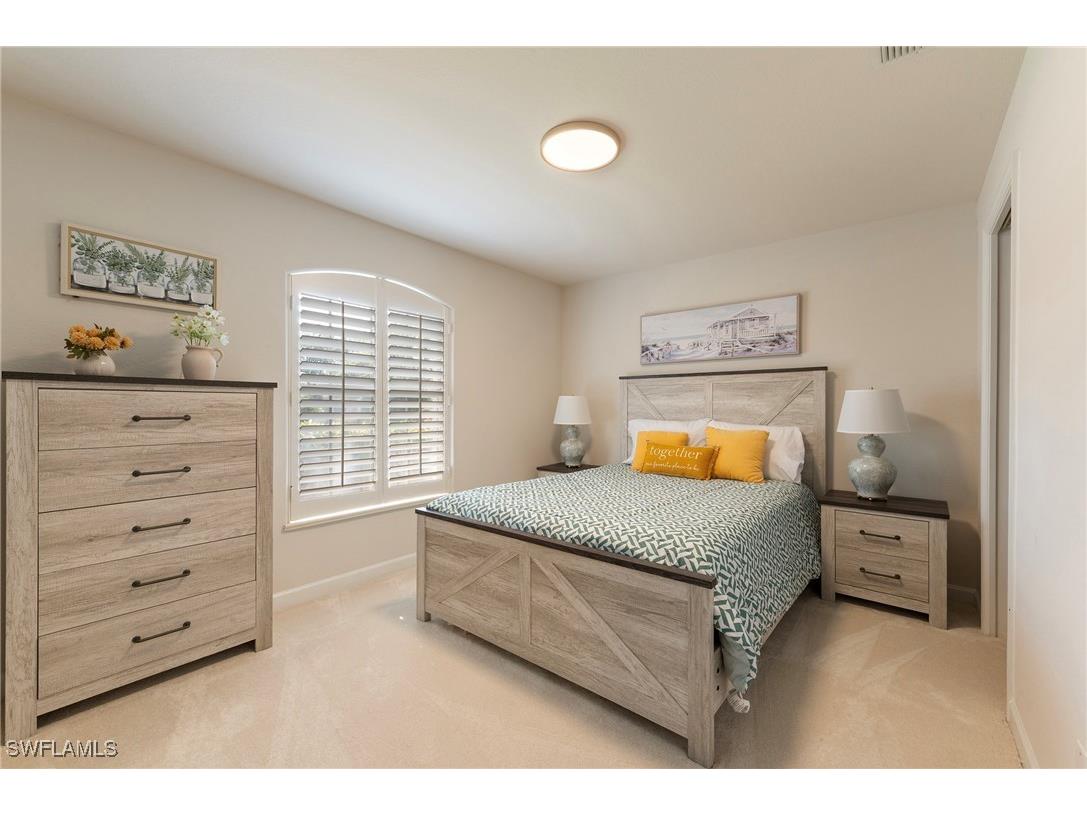 1526 Vintage Lane Naples FL 34104 225083144 image20