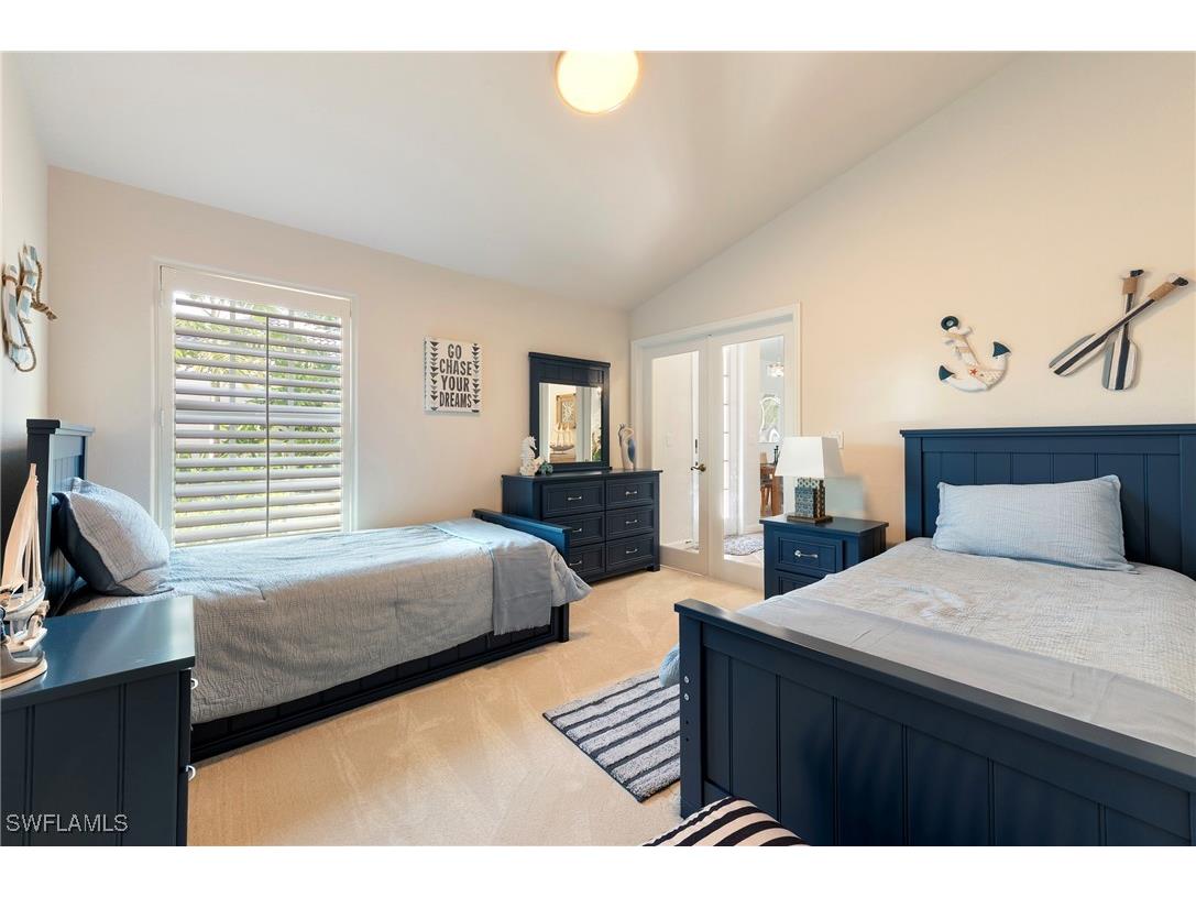 1526 Vintage Lane Naples FL 34104 225083144 image24