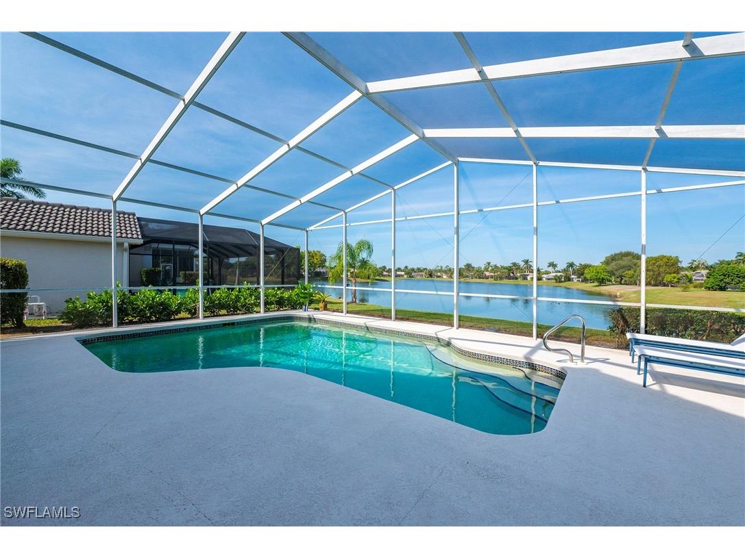 1526 Vintage Lane Naples FL 34104 225083144 image3