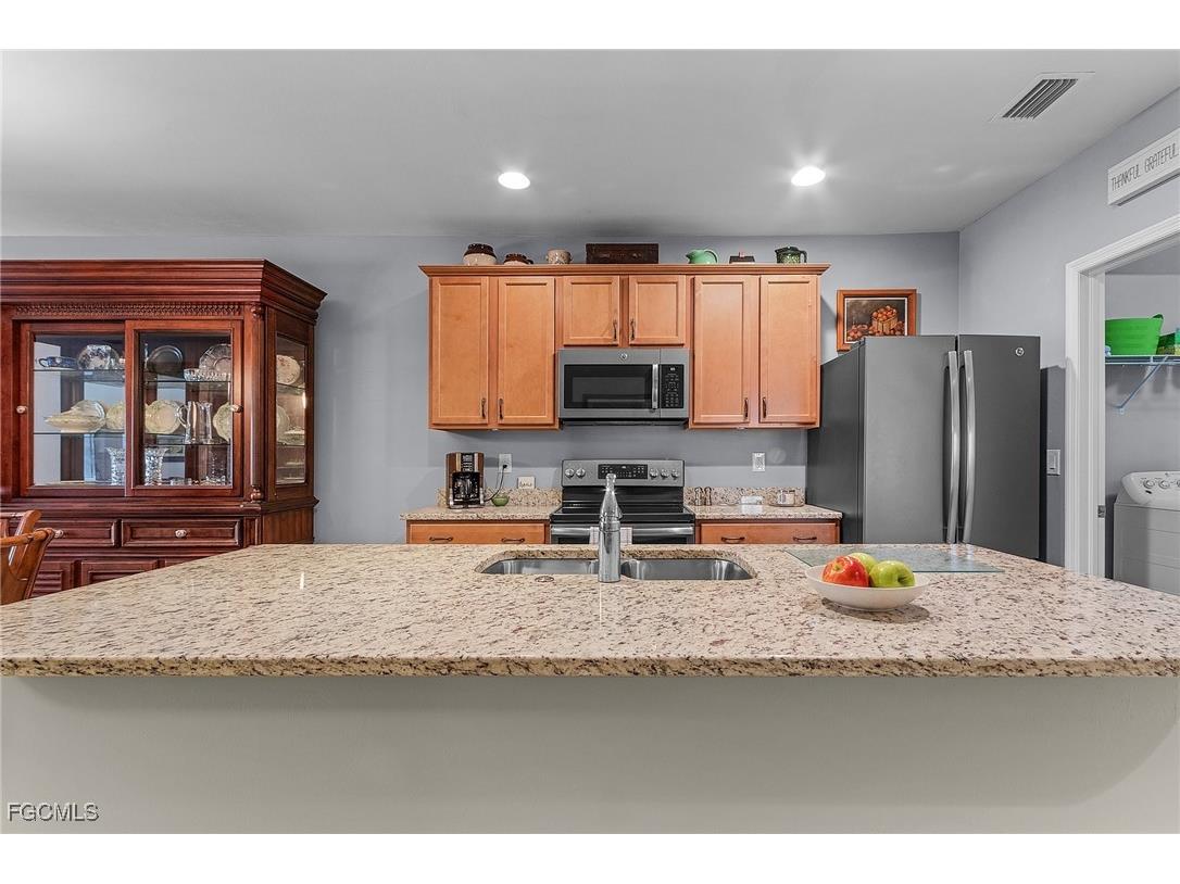 15262 Ligustrum Lane Alva FL 33920 2025009448 image6