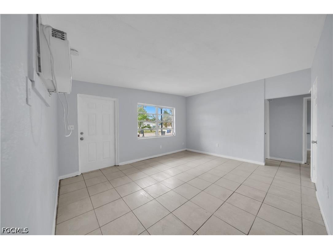 1527 Gardenia Avenue Fort Myers FL 33916 2026020686 image11