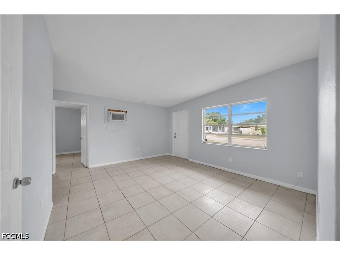 1527 Gardenia Avenue Fort Myers FL 33916 2026020686 image16