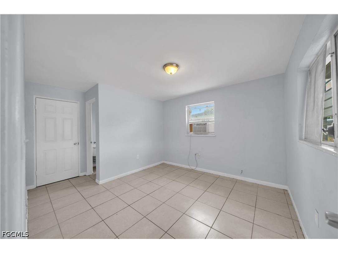 1527 Gardenia Avenue Fort Myers FL 33916 2026020686 image20