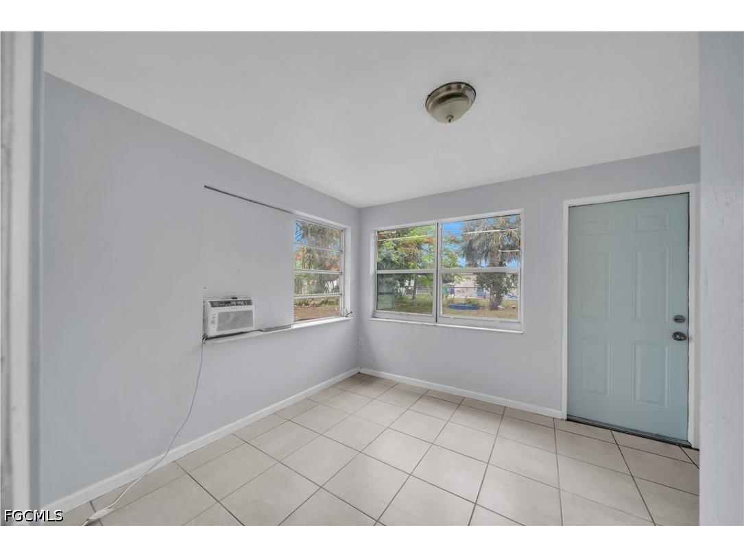 1527 Gardenia Avenue Fort Myers FL 33916 2026020686 image30