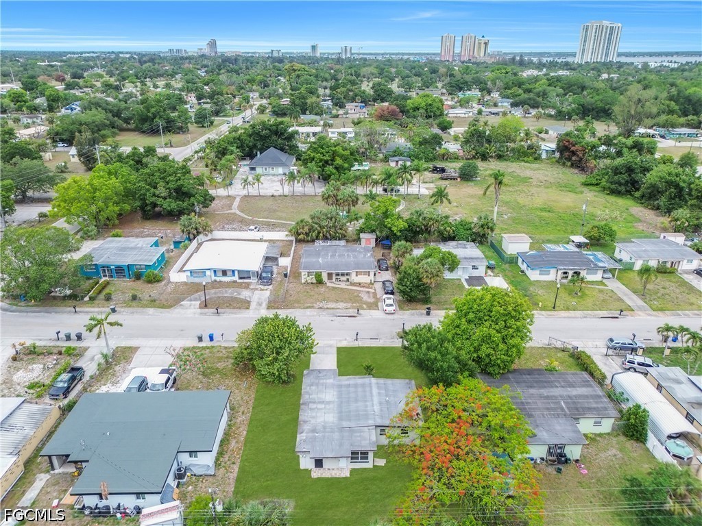 1527 Gardenia Avenue Fort Myers FL 33916 2026020686 image6