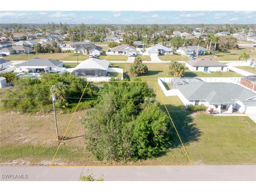 1527 NE 33rd Lane Cape Coral FL 33909 225026297 image1