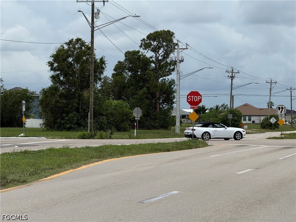 1527 NW 15th Terrace Cape Coral FL 33993 2026013178 image8