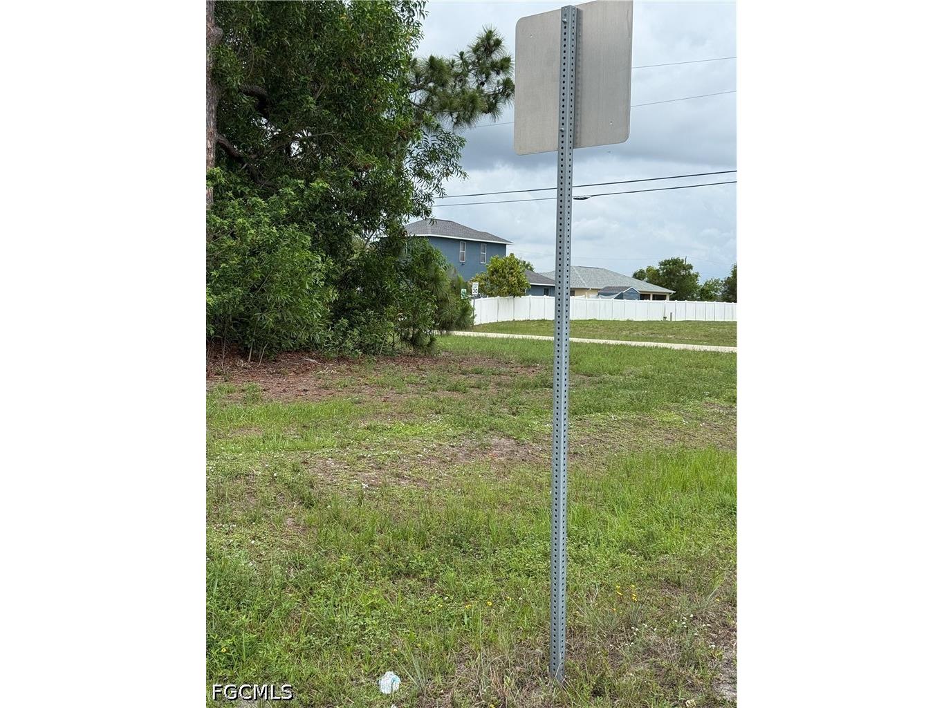 1527 NW 15th Terrace Cape Coral FL 33993 2026013178 image9