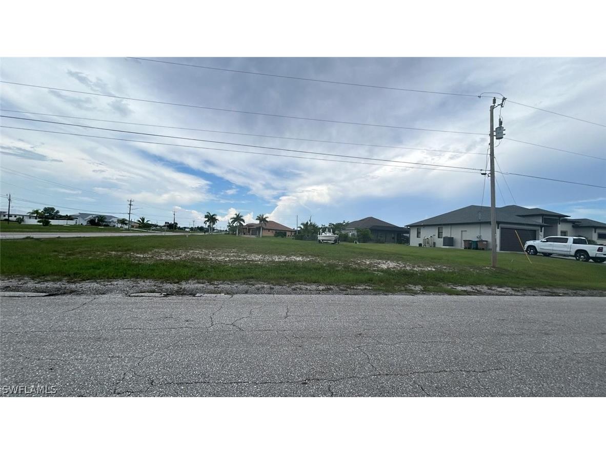 1527 NW 38th Place Cape Coral FL 33993 224058330 image1