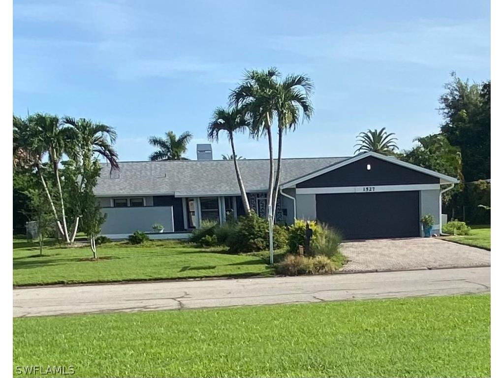 1527 Reynard Drive Fort Myers FL 33919 224063149 image1