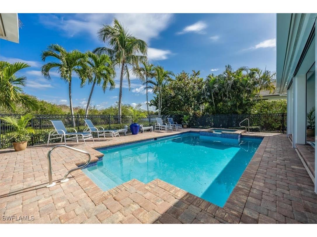 15270 Burnaby Drive Naples FL 34110 225074215 image34