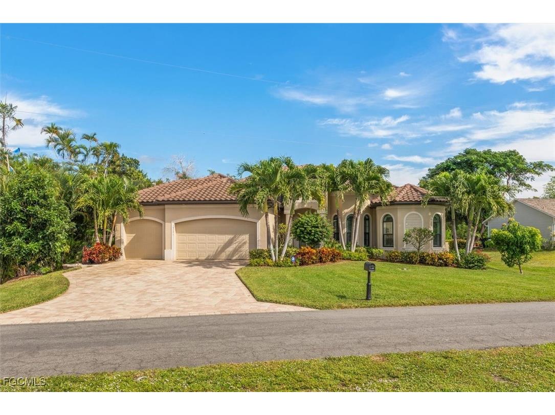 15271 Tahitian Drive Fort Myers FL 33908 2025019377 image1