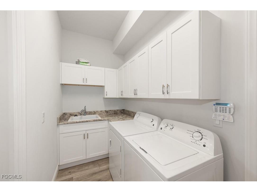 15271 Tahitian Drive Fort Myers FL 33908 2025019377 image25