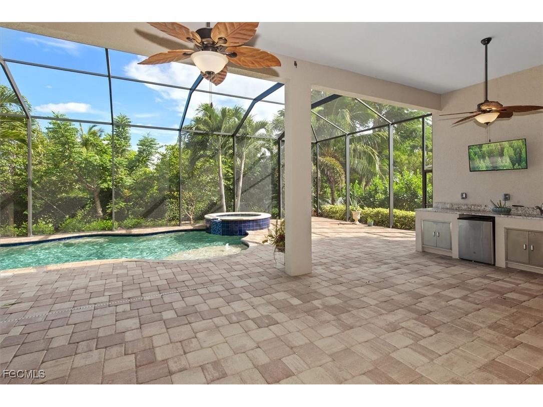 15271 Tahitian Drive Fort Myers FL 33908 2025019377 image27