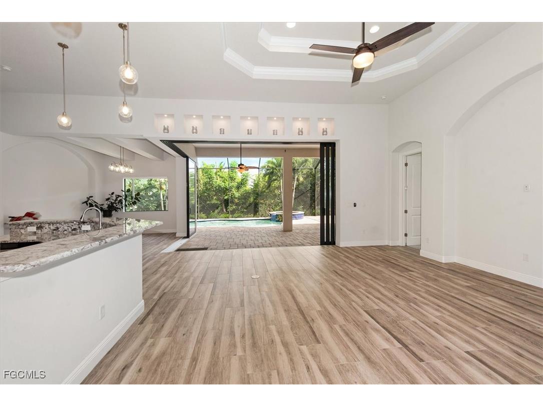 15271 Tahitian Drive Fort Myers FL 33908 2025019377 image4