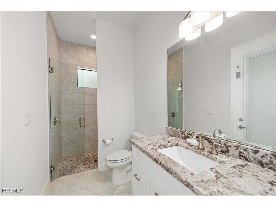 15271 Tahitian Drive Fort Myers FL 33908 2025019377 image5