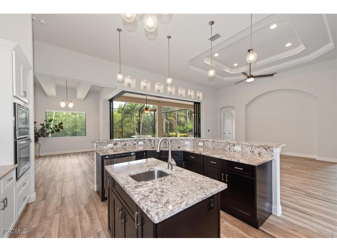 15271 Tahitian Drive Fort Myers FL 33908 2025019377 image9